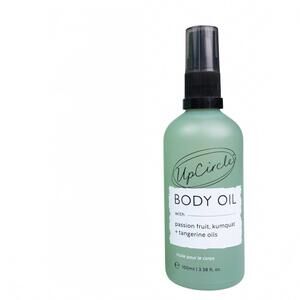 NEW UPCIRCLE women's luxury body oil with passionfruit and tangerine in green